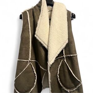 Caslon Reversible Faux Shearling Vest - Small